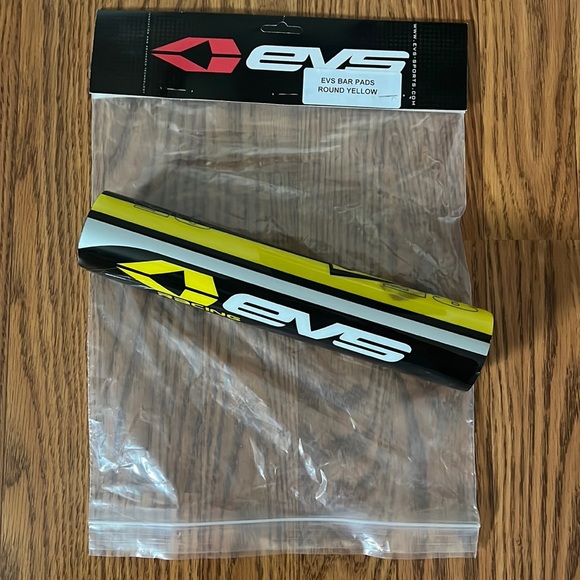 EVS Sports Other - EVS Bar Pad Round Yellow, 10 inch